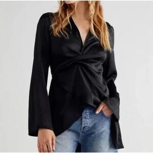 Free People Blouse Sz S Flowy Black Long Sleeve Wrap Top Textured Harley Tunic
